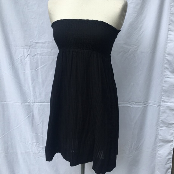 Dresses & Skirts - Black Smocked Tube Dress